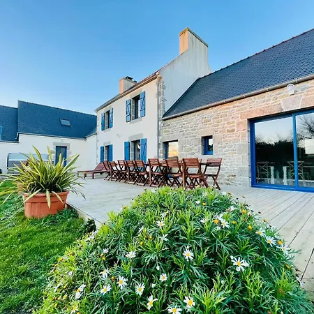 Holiday home Maison Maillots Et Bigorneaux, 15 Pers, Jacuzzi, 40m De La Kerlouan